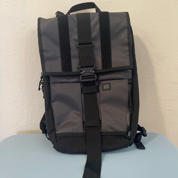 Mission Workshop - The Rambler w/ Cobra Buckle - Picture 11 of 15